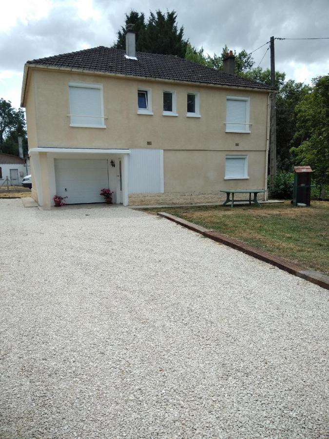 La Menuiserie Myennes Exterior foto