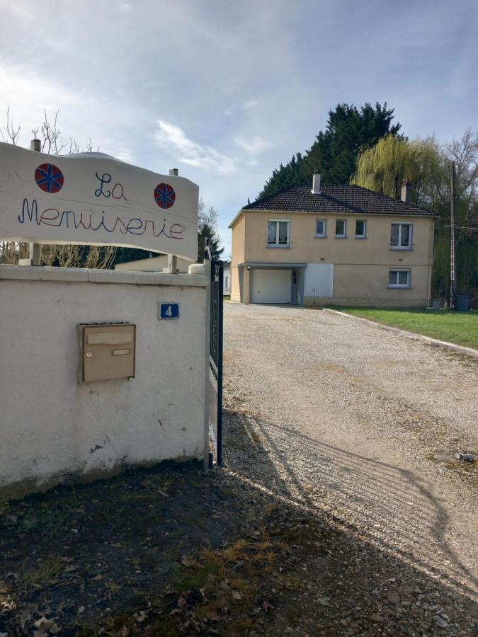 La Menuiserie Myennes Exterior foto